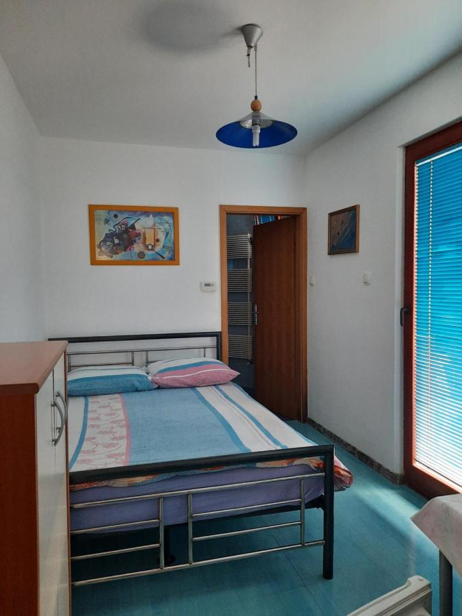 Rooms Cehovin Постойна Экстерьер фото