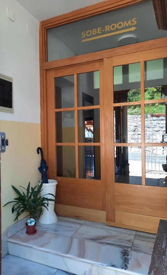 Rooms Cehovin Постойна Экстерьер фото