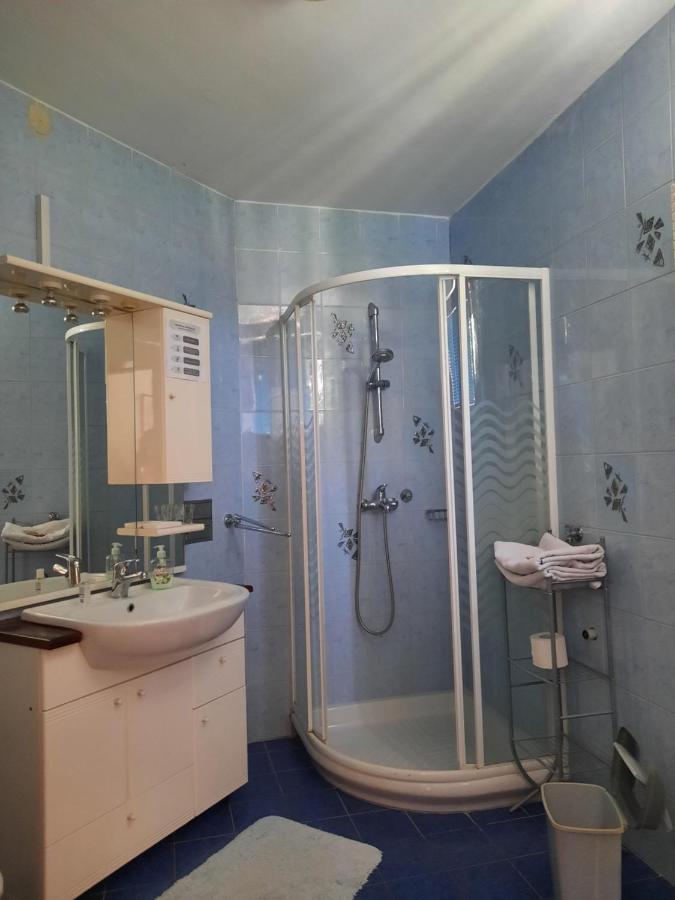 Rooms Cehovin Постойна Экстерьер фото