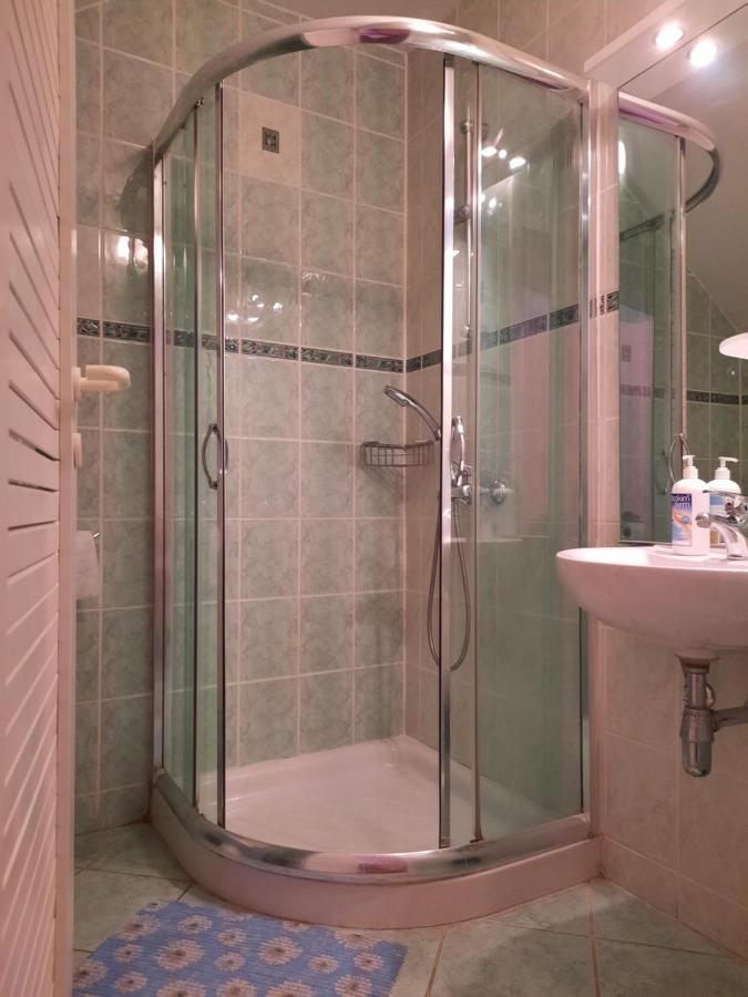Rooms Cehovin Постойна Экстерьер фото